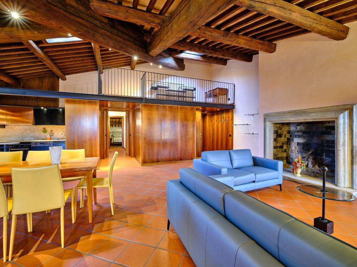 Apartmentsarena - Residenza Degli Scaligeri - Piazza Erbe Verona Buitenkant foto